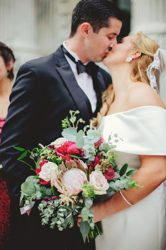 Florist «Florist Fire», reviews and photos, 716 S Village Cir, Tampa, FL 33606, USA