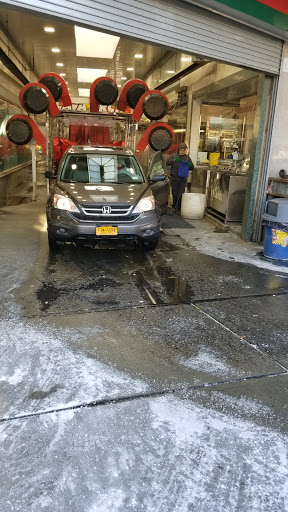 WARING AVE CAR WASH & LUBE en Bronx