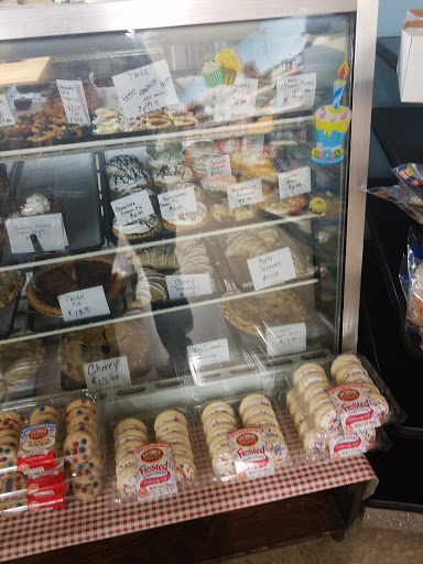 Grocery Store «T C Market Inc», reviews and photos, 14720 Zion Rd, Thornville, OH 43076, USA