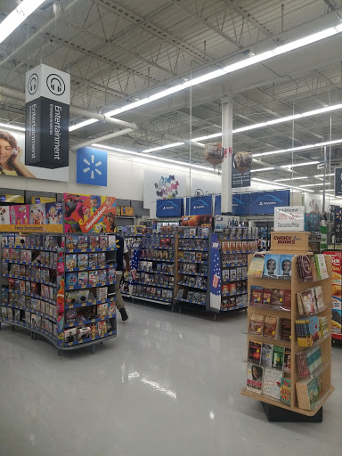 Discount Store «Walmart», reviews and photos, 70 Pleasant Valley St, Methuen, MA 01844, USA