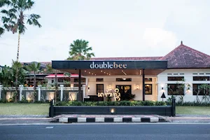 Double Bee Cafe and Resto image