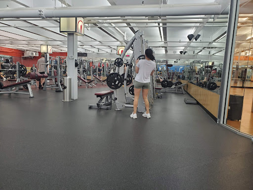 Gym «The Edge Fitness Clubs Norwalk», reviews and photos, 542 Westport Ave, Norwalk, CT 06851, USA