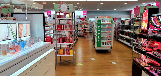 Hair Salon «Ulta Beauty», reviews and photos, 2130 Mall Rd, Newark, DE 19702, USA