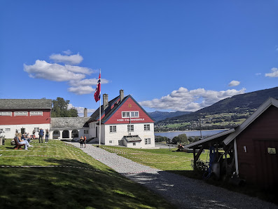 Voss Folkehøgskule Eskelandsvegen 28, 5704 Vossevangen, Norge