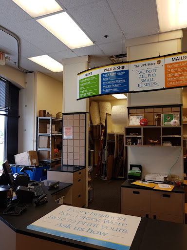 Shipping and Mailing Service «The UPS Store», reviews and photos, 6209 Mid Rivers Mall Dr, St Peters, MO 63304, USA