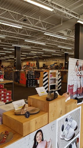 Shoe Store «DSW Designer Shoe Warehouse», reviews and photos, 3091 Main St, Mohegan Lake, NY 10547, USA