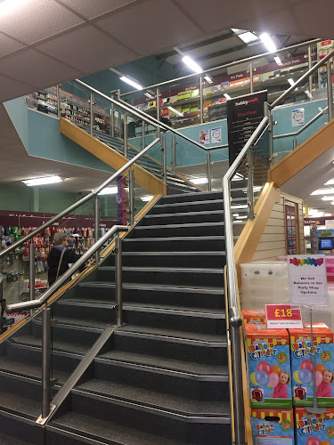 Comments and reviews of Hobbycraft Woking