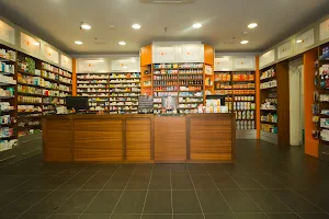 Brown's Pharmacy, Qormi image