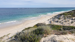 Zdjęcie Alkimos Beach z poziomem czystości wysoki