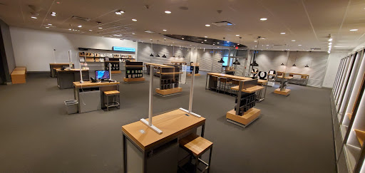 Cell Phone Store «Verizon», reviews and photos, 13348 S Cicero Ave, Crestwood, IL 60445, USA