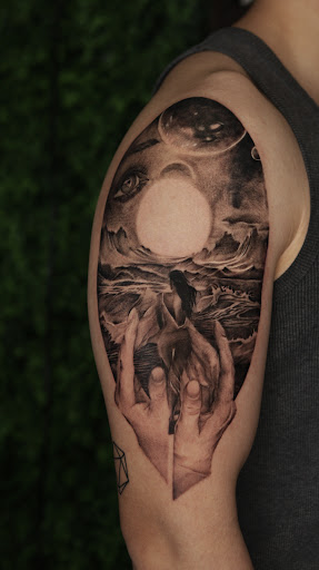 Explore knee tattoo ideas, creative tattoo ideas in Culver City, available at Art Collector Tattoo