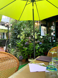 Atmosphère du Restaurant L'Auberge Fleurie à Villeneuve-Loubet - n°10