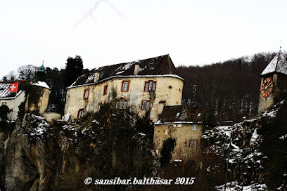 Schloss Burg im Leimental