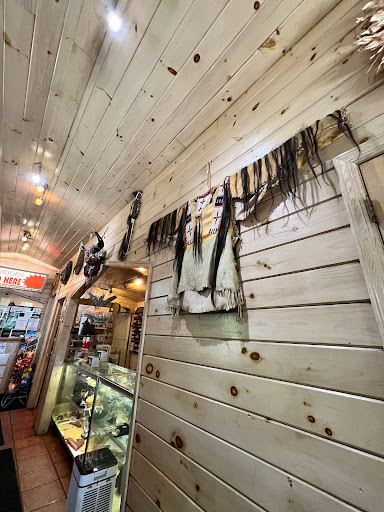 Tobacco Shop «Poospatuck Smoke Shop», reviews and photos, 207 Poospatuck Ln, Mastic, NY 11950, USA