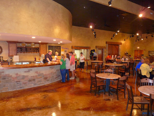 Winery «Paper Moon Vineyards», reviews and photos, 2008 State Rd, Vermilion, OH 44089, USA