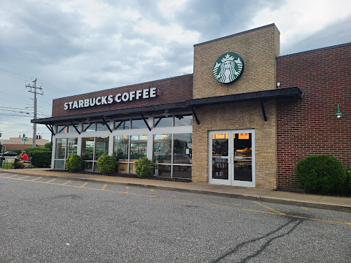 Starbucks, 10 Michael Ave, Farmingdale, NY 11735, USA, 