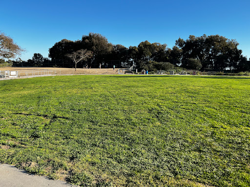 Park «Doyle Community Park», reviews and photos, 8175 Regents Rd, San Diego, CA 92122, USA