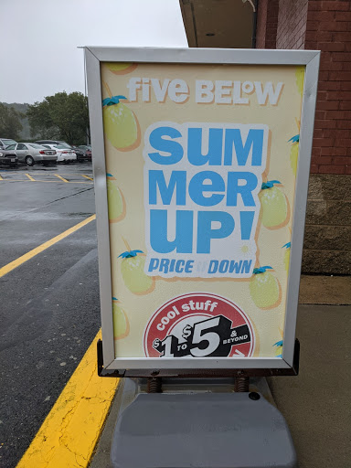 Variety Store «Five Below», reviews and photos, 255 Grossman Dr, Braintree, MA 02184, USA