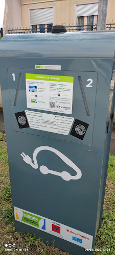 Borne de recharge de véhicules électriques SMOYS Station de Recharge Savigny-sur-Orge
