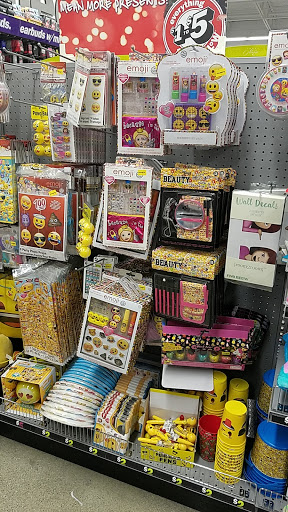 Variety Store «Five Below», reviews and photos, 1950 E Greyhound Pass #4, Carmel, IN 46033, USA