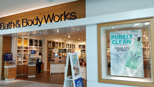 Shopping Mall «Boulevard Mall», reviews and photos, 730 Alberta Dr, Buffalo, NY 14226, USA