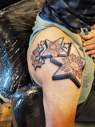 Explore number 5 tattoo ideas, creative tattoo ideas in Lebanon, available at Studio 85 Tattoo