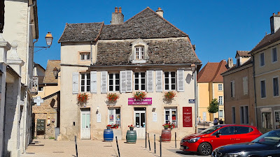 Robe Grenat à Givry