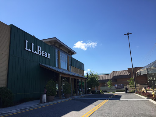 Clothing Store «L.L. Bean», reviews and photos, 7 Backus Ave, Danbury, CT 06810, USA