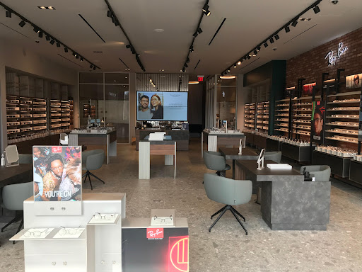 Eye Care Center «LensCrafters», reviews and photos, 19329 Mack Ave, Grosse Pointe Woods, MI 48236, USA