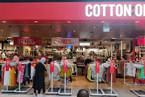 Cotton On Bourke Street Mall image