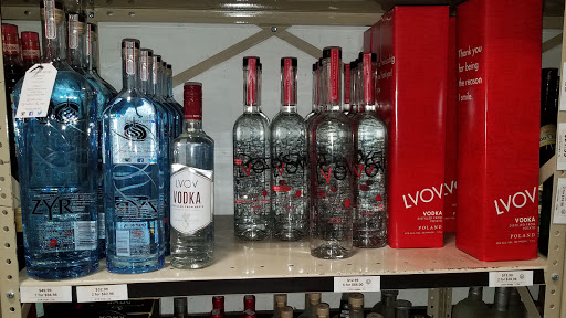 Liquor Store «Five Towns Wines & Liquors Inc», reviews and photos, 601 Burnside Ave, Inwood, NY 11096, USA