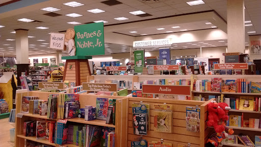 Book Store «Barnes & Noble», reviews and photos, 4478 Electric Rd, Roanoke, VA 24018, USA