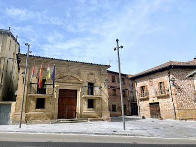 Ayuntamiento de Baños de Río Tobía Ctra. Badarán, 0, 26320 Baños de Río Tobía, La Rioja, España