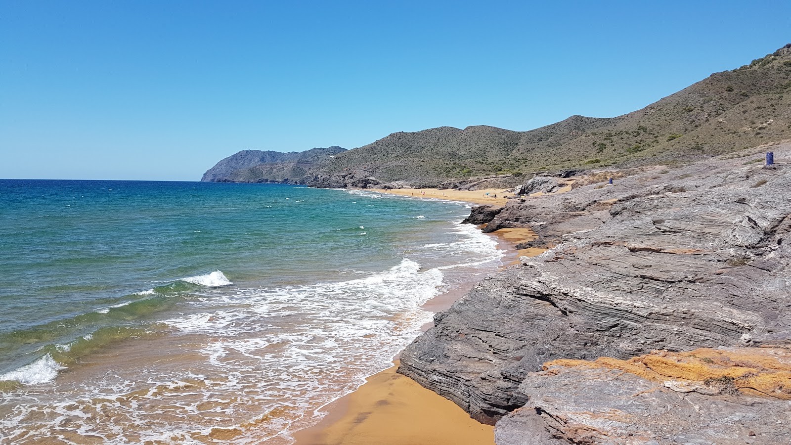 Playa de Calblanque 2的照片 带有多个长海湾