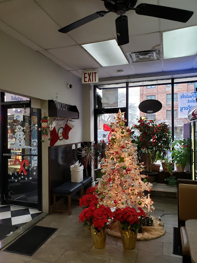 Donut Shop «Liberty Donuts & Coffee Shop», reviews and photos, 2059 Williamsbridge Rd, Bronx, NY 10461, USA