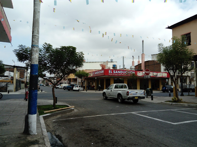 Esmeraldas, Guayaquil 090306, Ecuador