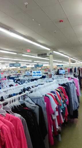 Clothing Store «Roses Department Store», reviews and photos, 50 Madison Square Dr, Madisonville, KY 42431, USA