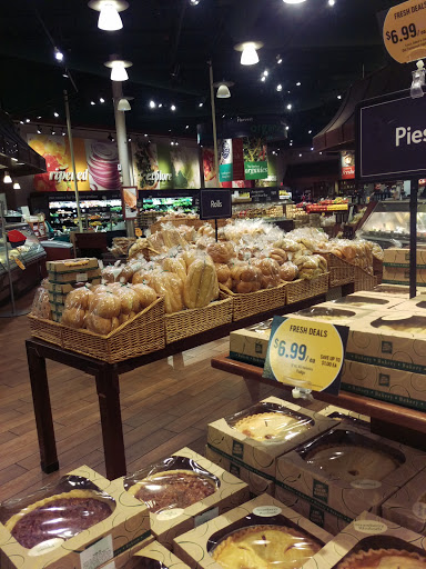 Grocery Store «The Fresh Market», reviews and photos, 3712 Lawndale Dr, Greensboro, NC 27455, USA