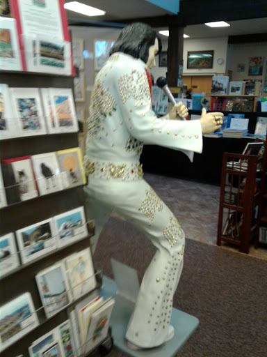 Used Book Store «Gold Beach Books», reviews and photos, 29707 Ellensburg Ave, Gold Beach, OR 97444, USA