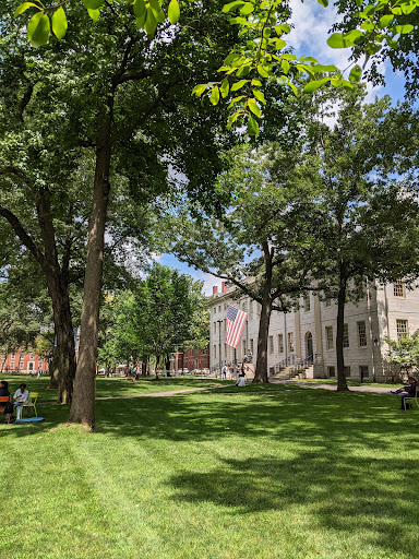 Monument «John Harvard Statue», reviews and photos, 1 Harvard Bus Tunnel, Cambridge, MA 02138, USA
