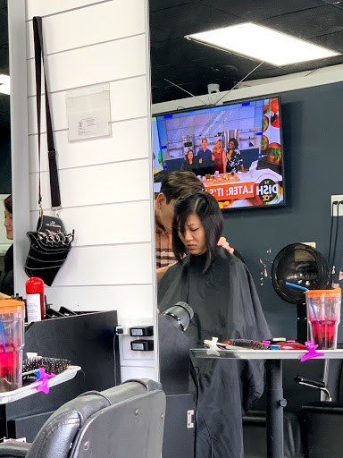 Beauty Salon «Mai Hoa Beauty Salon», reviews and photos, 2747 Nicollet Ave, Minneapolis, MN 55408, USA