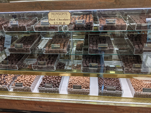 Shopping Mall «The Promenade Shops at Evergreen Walk», reviews and photos, 501 Evergreen Way #503, South Windsor, CT 06074, USA