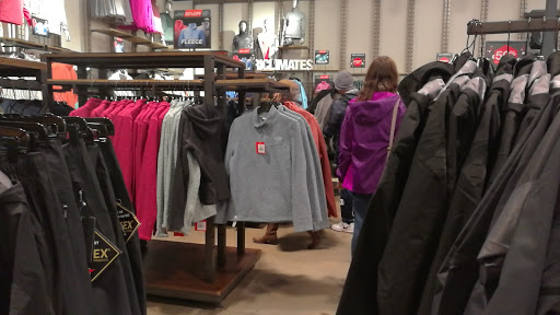 Clothing Store «The North Face Outlet», reviews and photos, 5050 Factory Shops Blvd Suite100, Castle Rock, CO 80108, USA