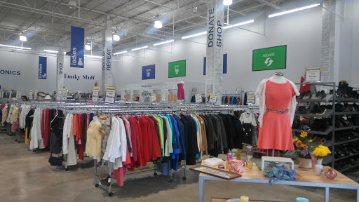 Donations Center «Goodwill Williamsburg Retail Store», reviews and photos