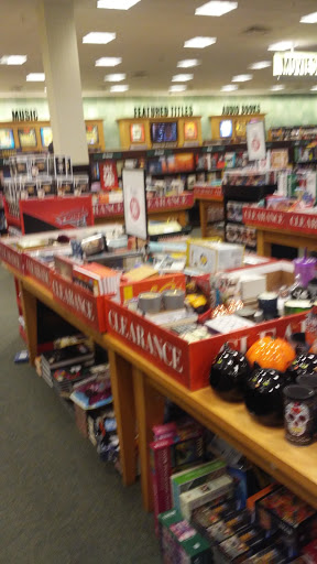 Book Store «Barnes & Noble Booksellers Hillside Village», reviews and photos, 305 Farm to Market Road 1382 #520, Cedar Hill, TX 75104, USA