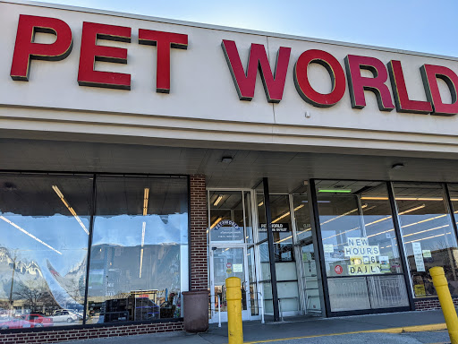 Pet Store «Pet World Warehouse Outlet», reviews and photos, 2984 S 108th St, Milwaukee, WI 53227, USA