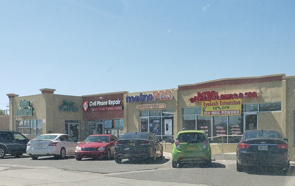 Blvd Nail & Spa 88001