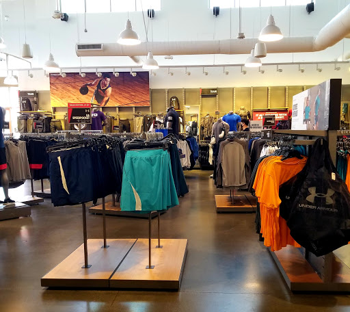 Clothing Store «Under Armour Factory House», reviews and photos, 100 Citadel Drive, Commerce, CA 90040, USA