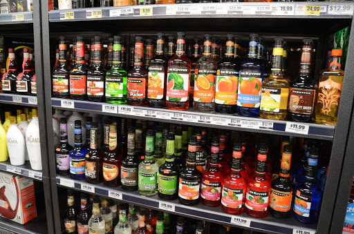 Liquor Store «Sav-On-Liquor and wine», reviews and photos, 809 St Louis Rd, Collinsville, IL 62234, USA