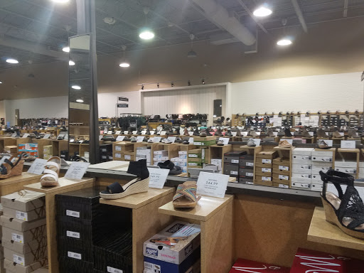 Shoe Store «DSW Designer Shoe Warehouse», reviews and photos, 3665 Washtenaw Ave, Ann Arbor, MI 48104, USA